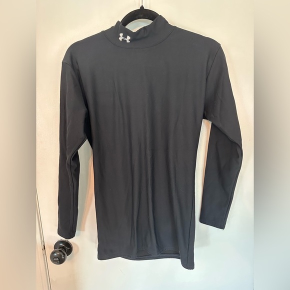Under Armour Black Long Sleeve mock neck cold gear sizeL #1739 - Picture 1 of 4